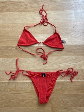 triangl swimwear Red Ribbed Triangle String Bikini